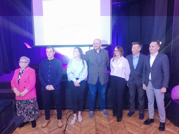 Event wyborczy Obywatelskiego Wielunia – prezentacja kandydatki na burmistrza Wielunia Elżbiety Urbańskiej-Golec i kandydatów do Rady Miasta